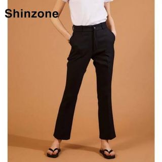 シンゾーン(Shinzone)の美品 THE SHINZONE シンゾーン クロップドフレアパンツ(カジュアルパンツ)