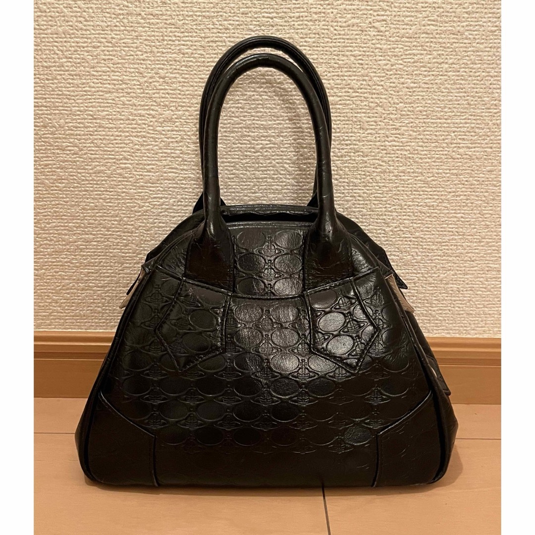 Vivienne Westwood(ヴィヴィアンウエストウッド)のVivienne Westwood★ヤスミンバック★黒 レディースのバッグ(ハンドバッグ)の商品写真