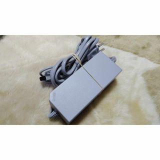 【送料無料】Wii ACアダプター　RVL-002 　NINTENDO(その他)