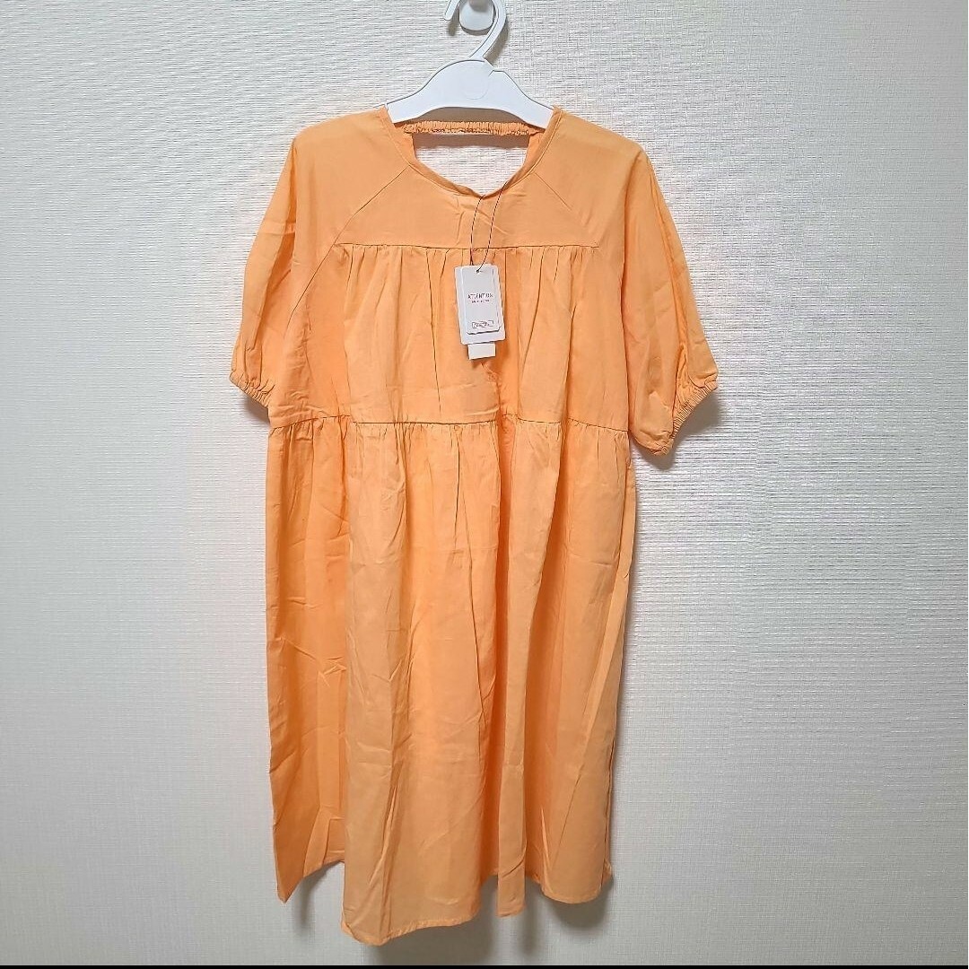 coca(コカ)の新品　コカ　ティアードワンピース　130 キッズ/ベビー/マタニティのキッズ服女の子用(90cm~)(ワンピース)の商品写真