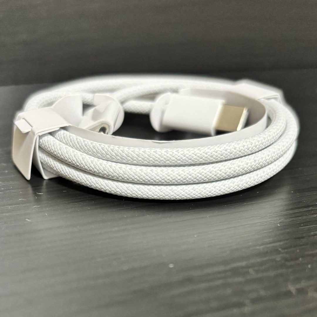 iPhone15充電器1m type-c USB-C 充電ケーブルC-C スマホ/家電/カメラのスマートフォン/携帯電話(バッテリー/充電器)の商品写真