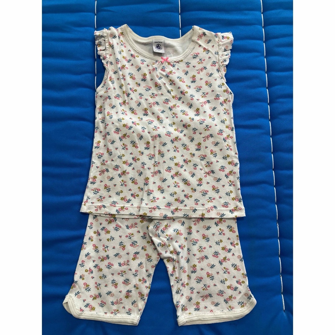 PETIT BATEAU(プチバトー)のプチバトー　パジャマ　キャミソール  セット　6ans 116cm キッズ/ベビー/マタニティのキッズ服女の子用(90cm~)(パジャマ)の商品写真