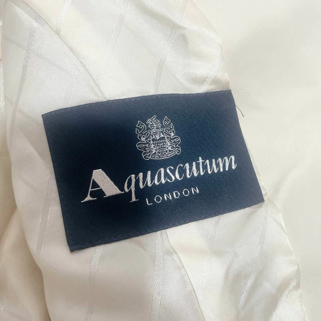 AQUA SCUTUM(アクアスキュータム)のAquascutum ラムレザー ライダースジャケット ライトグレー 9号 レディースのジャケット/アウター(ライダースジャケット)の商品写真