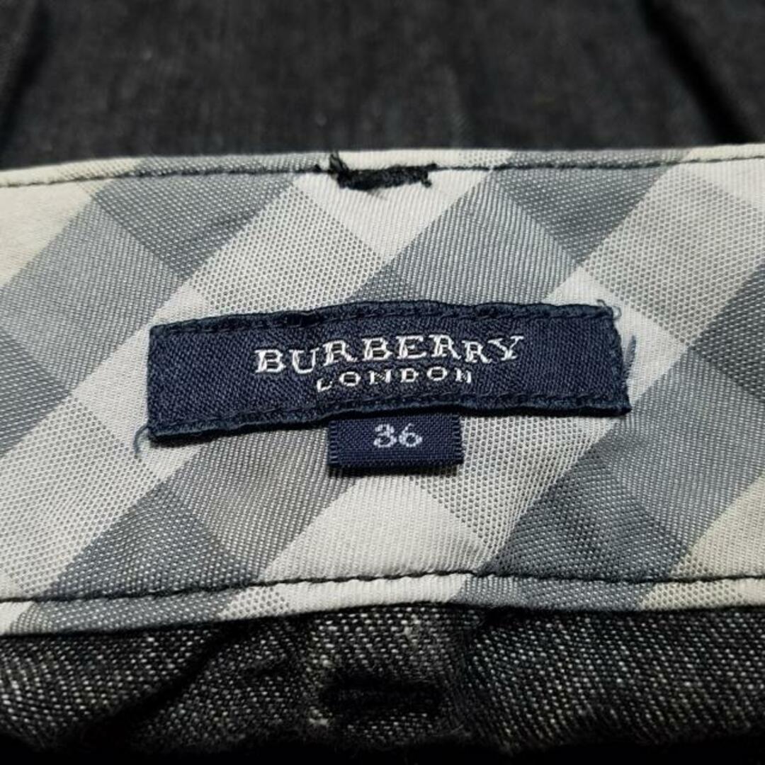 Burberry LONDON(バーバリーロンドン) ミニスカート サイズ36 M レディース - 黒 デニム レディースのスカート(ミニスカート)の商品写真