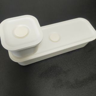 MUJI (無印良品) - 【おまけ付】無印良品　ポリプロピレン保存容器になるバルブ付弁当箱　白　2個セット