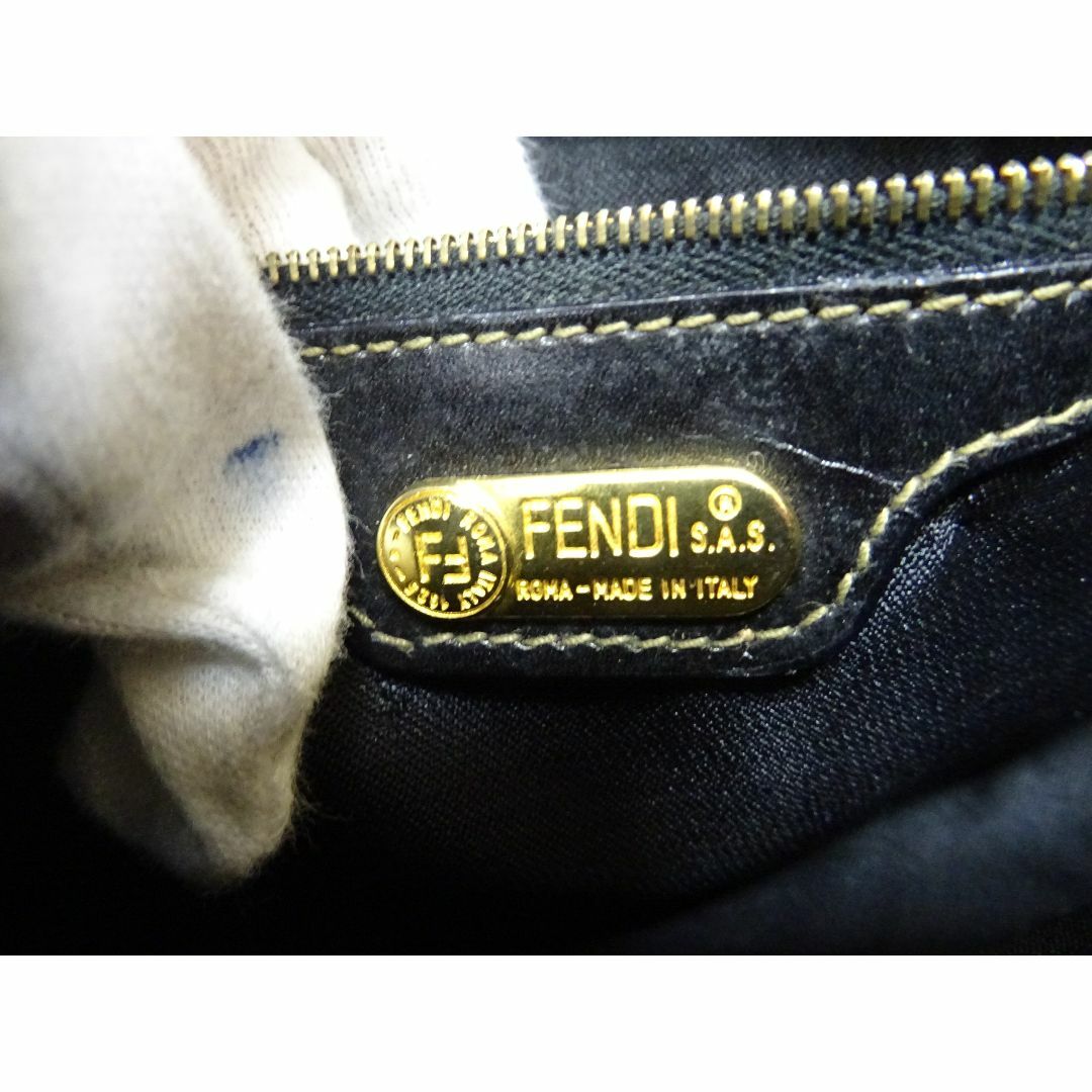 FENDI(フェンディ)のＫ藤050/ FENDI ショルダーバッグ PVC レザー 259040 レディースのバッグ(ショルダーバッグ)の商品写真