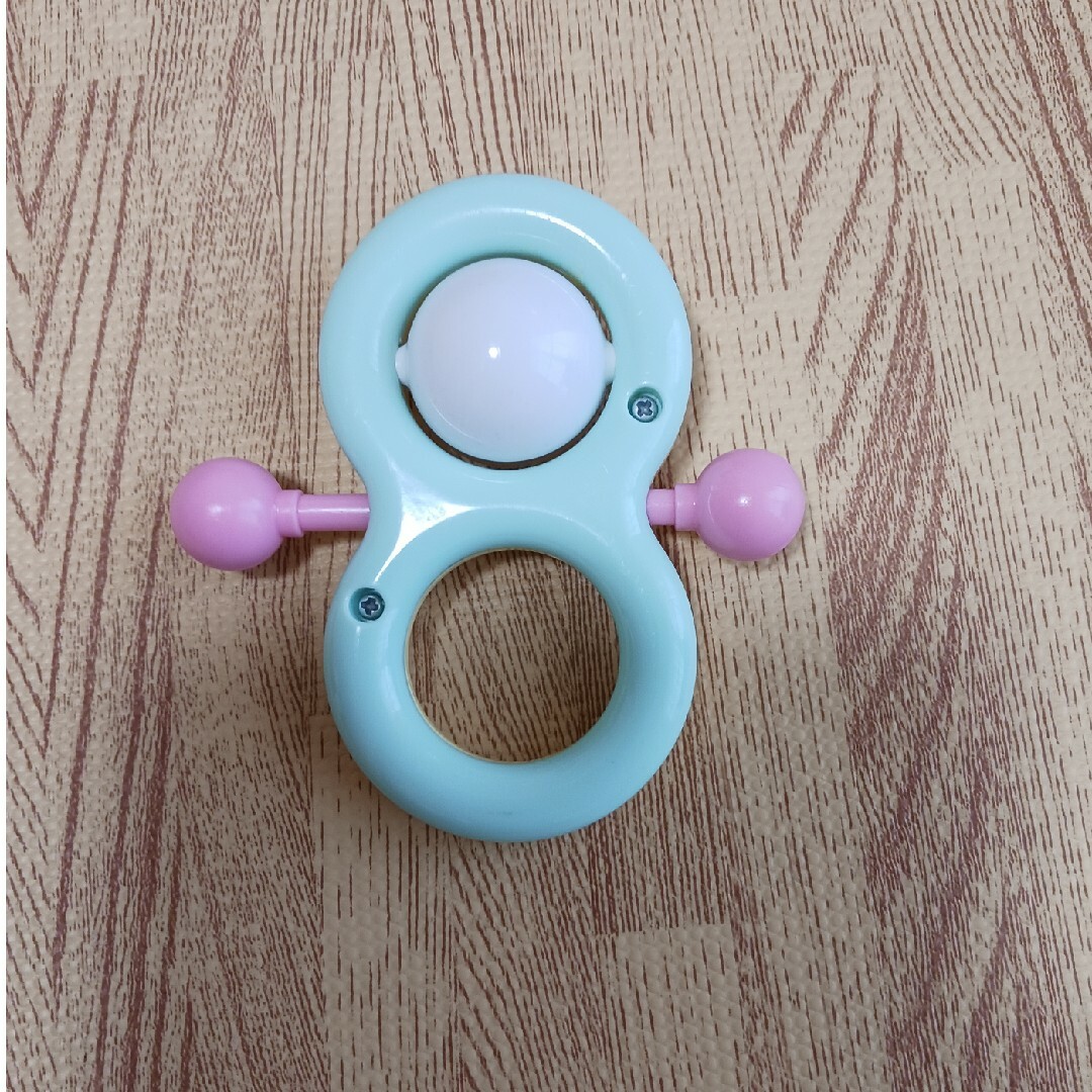 赤ちゃんおもちゃ キッズ/ベビー/マタニティのおもちゃ(がらがら/ラトル)の商品写真