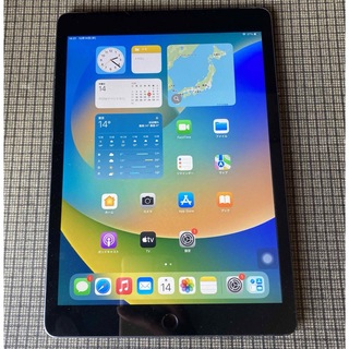 アイパッド(iPad)のiPad7世代  32GB wifi＋cellular(タブレット)