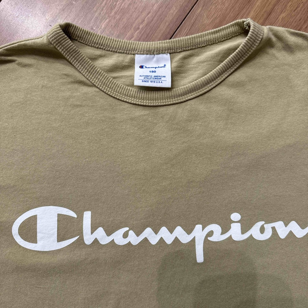 Champion(チャンピオン)のチャンピオン　tシャツ  150cm ベージュ　カーキ キッズ/ベビー/マタニティのキッズ服女の子用(90cm~)(Tシャツ/カットソー)の商品写真