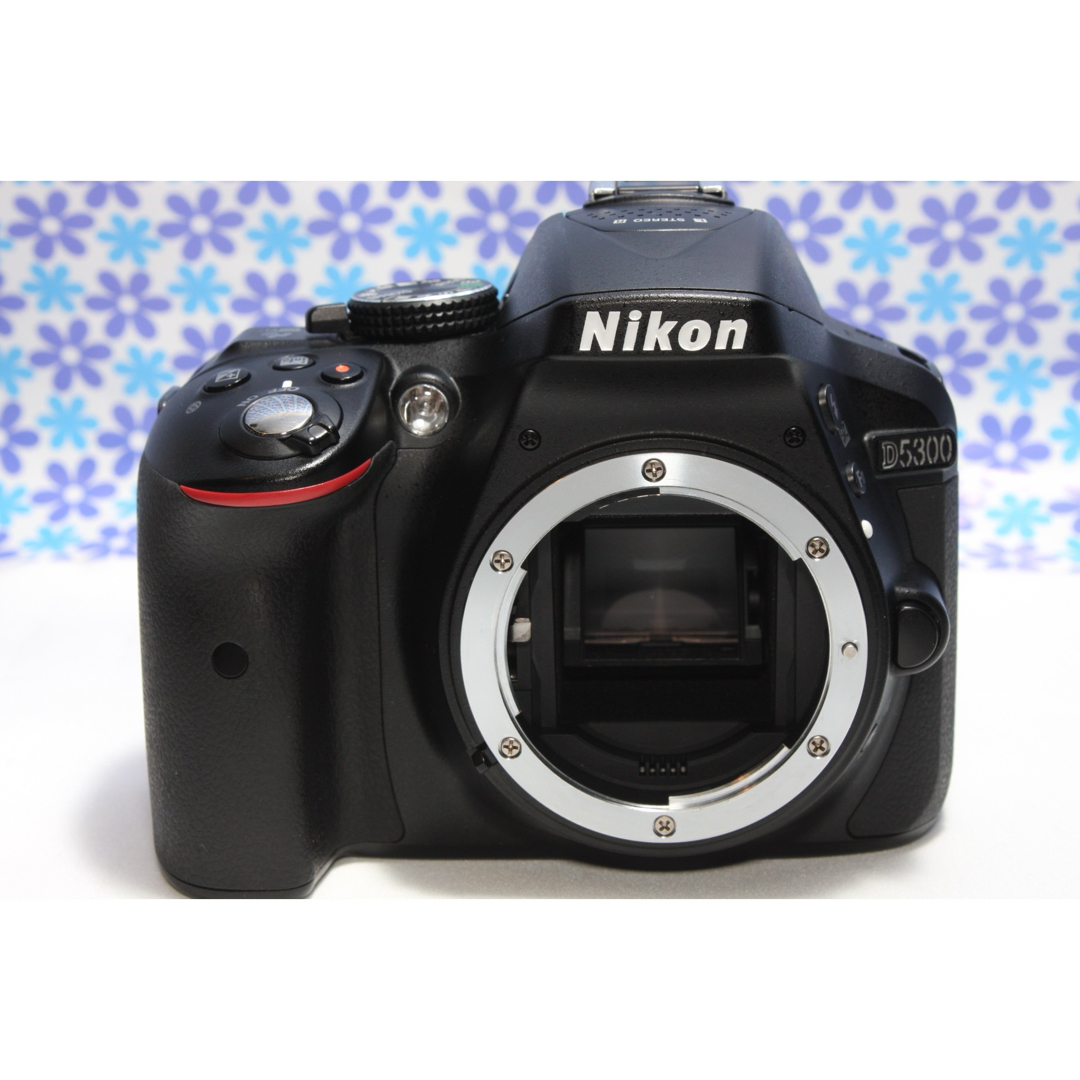 Nikon(ニコン)のWi-Fi内蔵★Nikon D5300★高画質★動画撮影★簡単操作★ スマホ/家電/カメラのカメラ(デジタル一眼)の商品写真