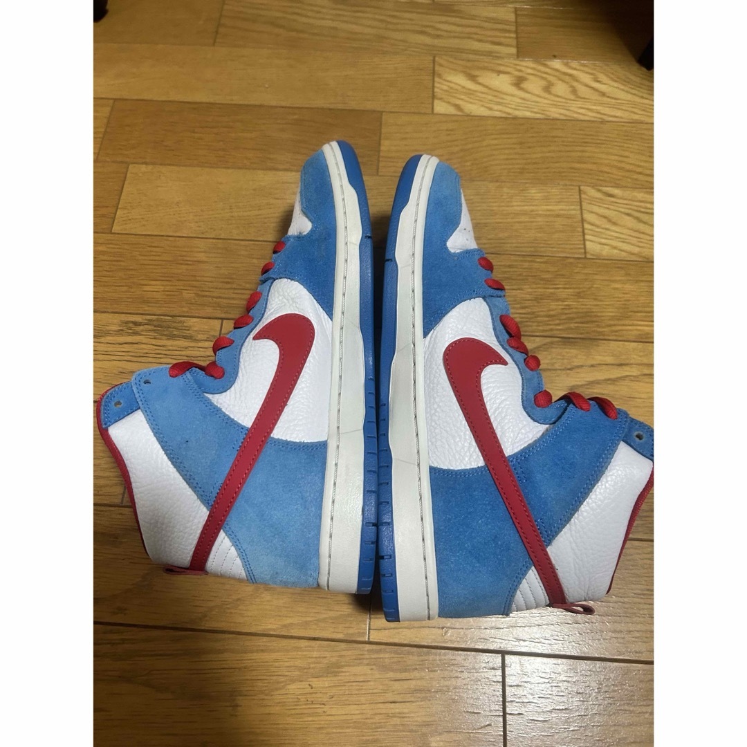 NIKE(ナイキ)のNike SB Dunk High "Doraemon" メンズの靴/シューズ(スニーカー)の商品写真