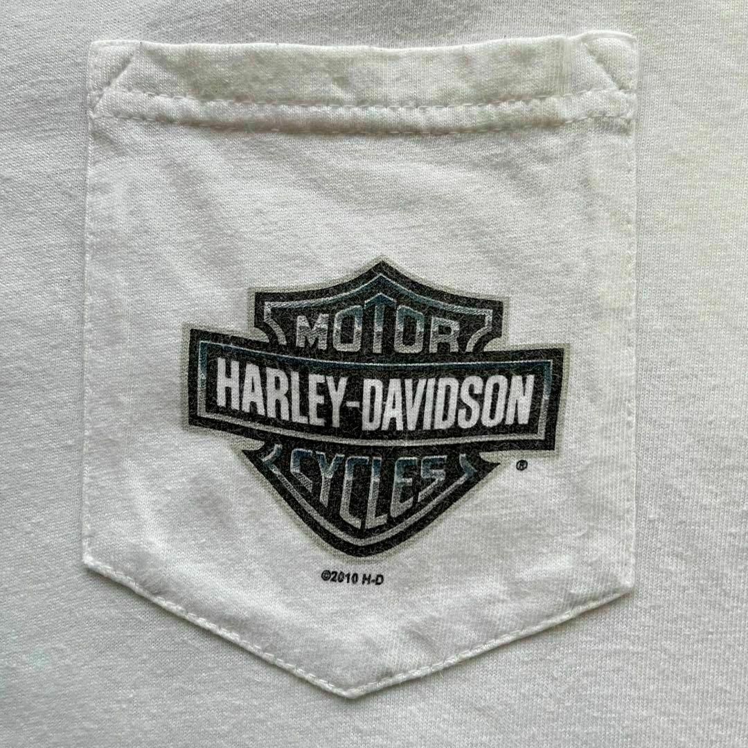 Harley Davidson(ハーレーダビッドソン)のハーレーダビッドソン　ロングTシャツ　ワンポイントロゴ　古着　ホワイト　Lサイズ メンズのトップス(Tシャツ/カットソー(七分/長袖))の商品写真