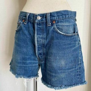 VINTAGE - 80Sヴィンテージ　Levi'sデニムショートパンツ　カットオフ　 W31