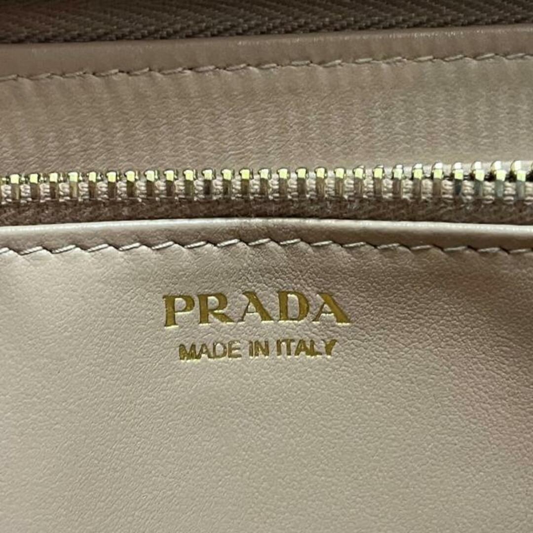 PRADA(プラダ)のPRADA(プラダ) 長財布 - ベージュ ラウンドファスナー レザー レディースのファッション小物(財布)の商品写真