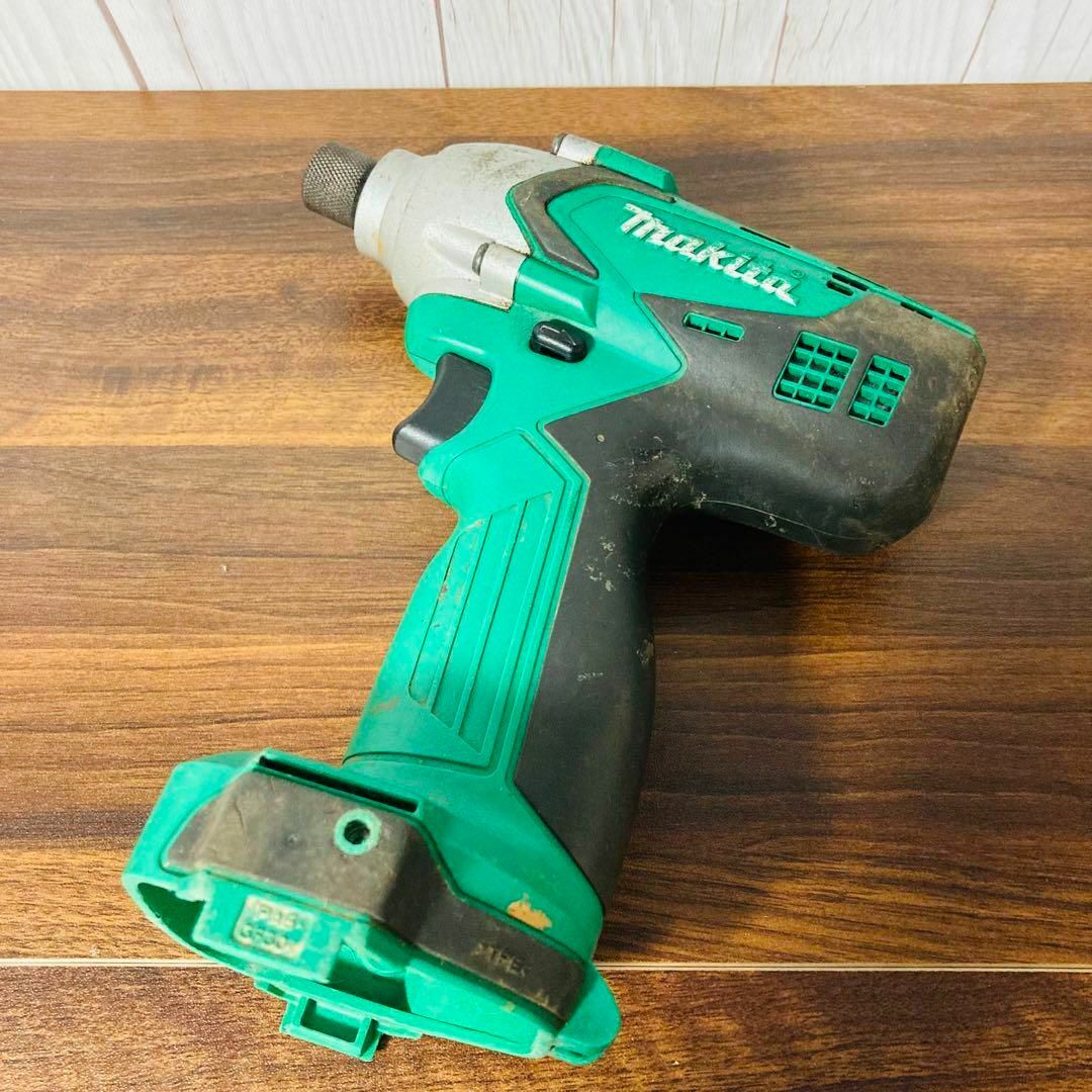 Makita(マキタ)のmakita マキタ インパクトドライバ M694D 本体&ケース その他のその他(その他)の商品写真