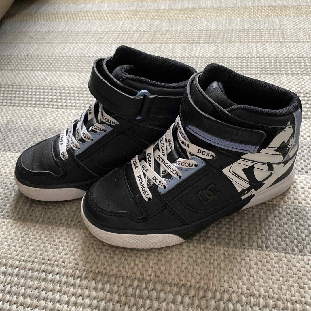 DC SHOES(ディーシーシューズ)のDCスニーカー　キッズ　18cm ハイカット キッズ/ベビー/マタニティのキッズ靴/シューズ(15cm~)(スニーカー)の商品写真