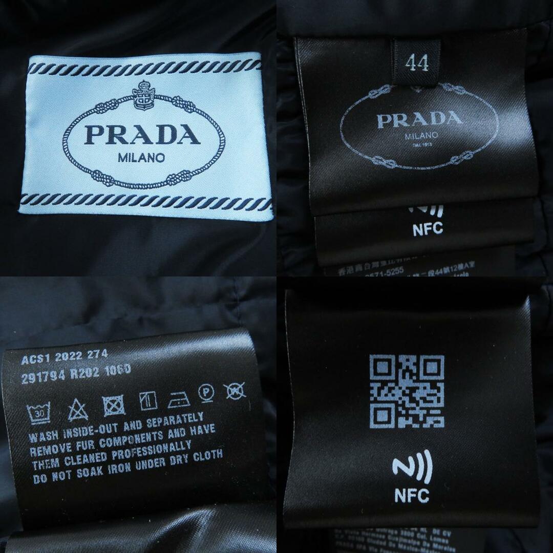 PRADA(プラダ)の美品◎PRADA プラダ 22年製 29174 トライアングルロゴ／三角ロゴプレート シープファー・フード付き ダウンジャケット ネイビー 44 正規品 レディース レディースのジャケット/アウター(ダウンジャケット)の商品写真