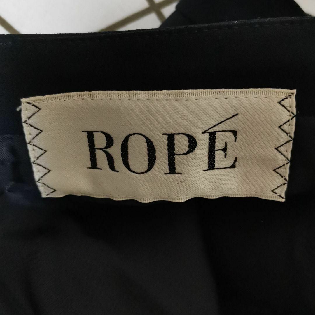 Adam et Rope'(アダムエロぺ)の【超美品】ROPE ひざ丈スカート　トリアセテート51％　ネイビー ✓64 レディースのスカート(ひざ丈スカート)の商品写真