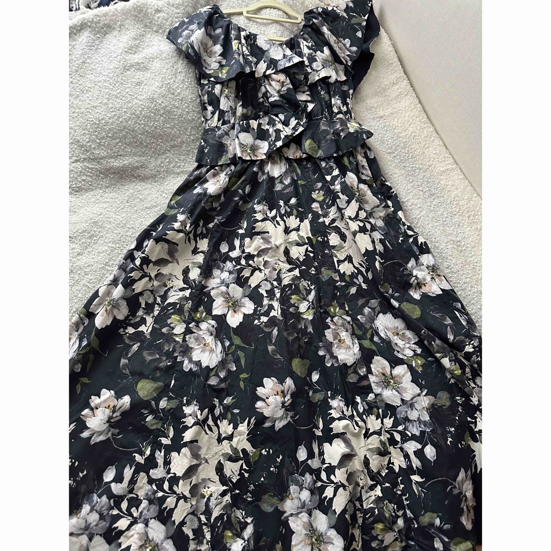 【中古】Anemone Ruffed long Dress レディースのワンピース(ロングワンピース/マキシワンピース)の商品写真