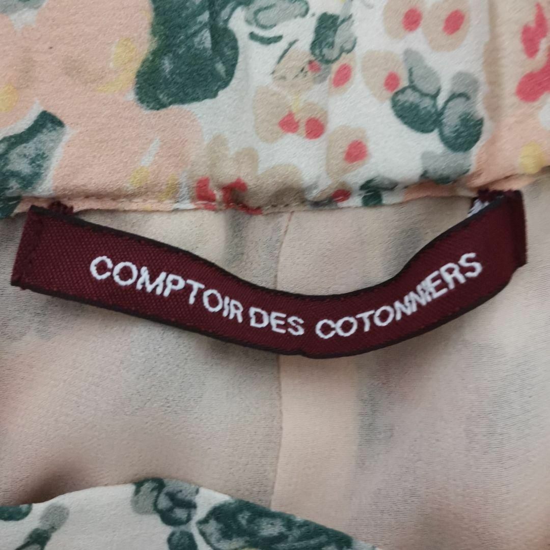 Comptoir des cotonniers(コントワーデコトニエ)の【美品】COMPTOIR DES COTONNIERS　花柄　短パン ✓54 レディースのパンツ(ショートパンツ)の商品写真