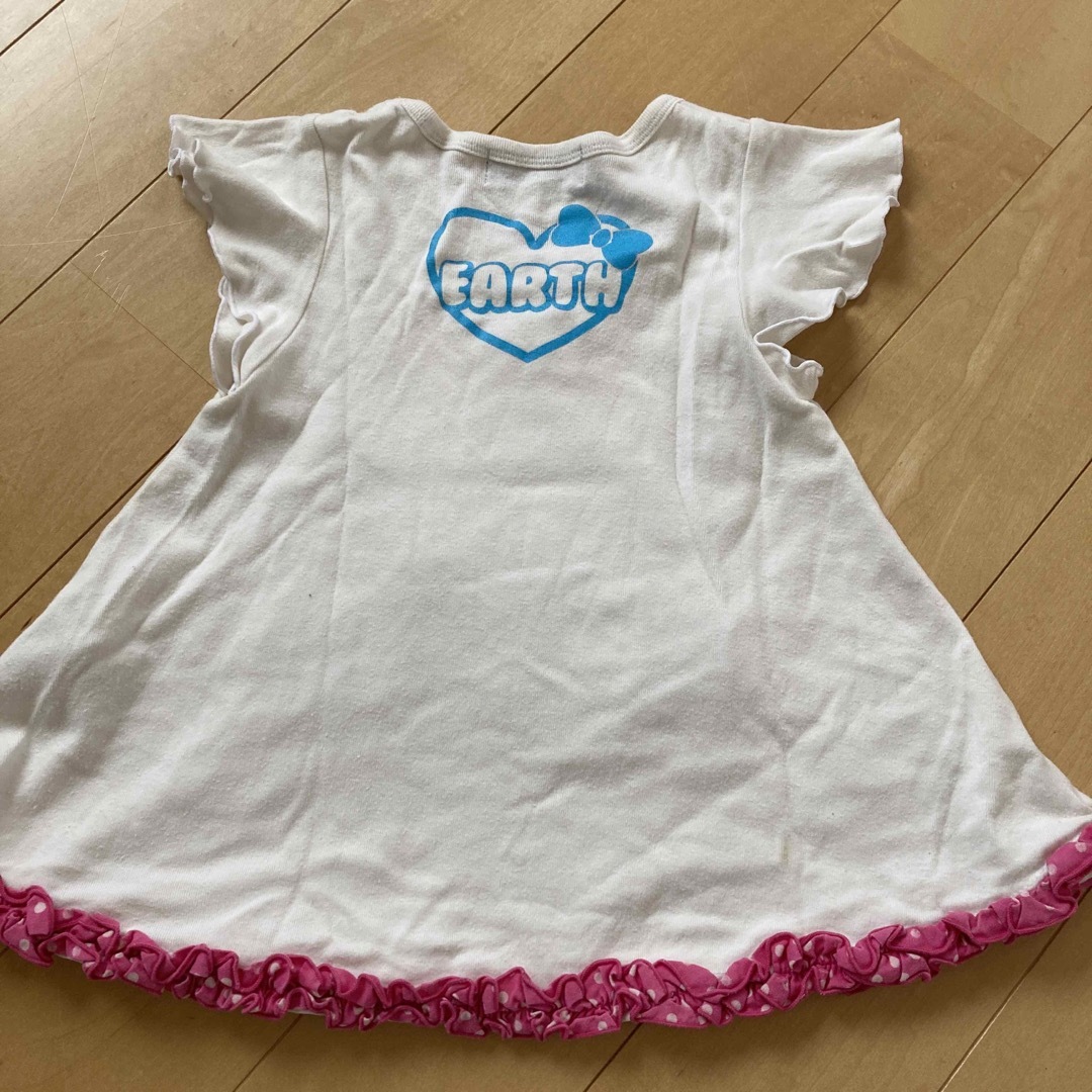 EARTHMAGIC(アースマジック)の女の子　トップス キッズ/ベビー/マタニティのキッズ服女の子用(90cm~)(Tシャツ/カットソー)の商品写真