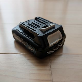 マキタ(Makita)のマキタ　10.8V バッテリー　ジャンク品(その他)