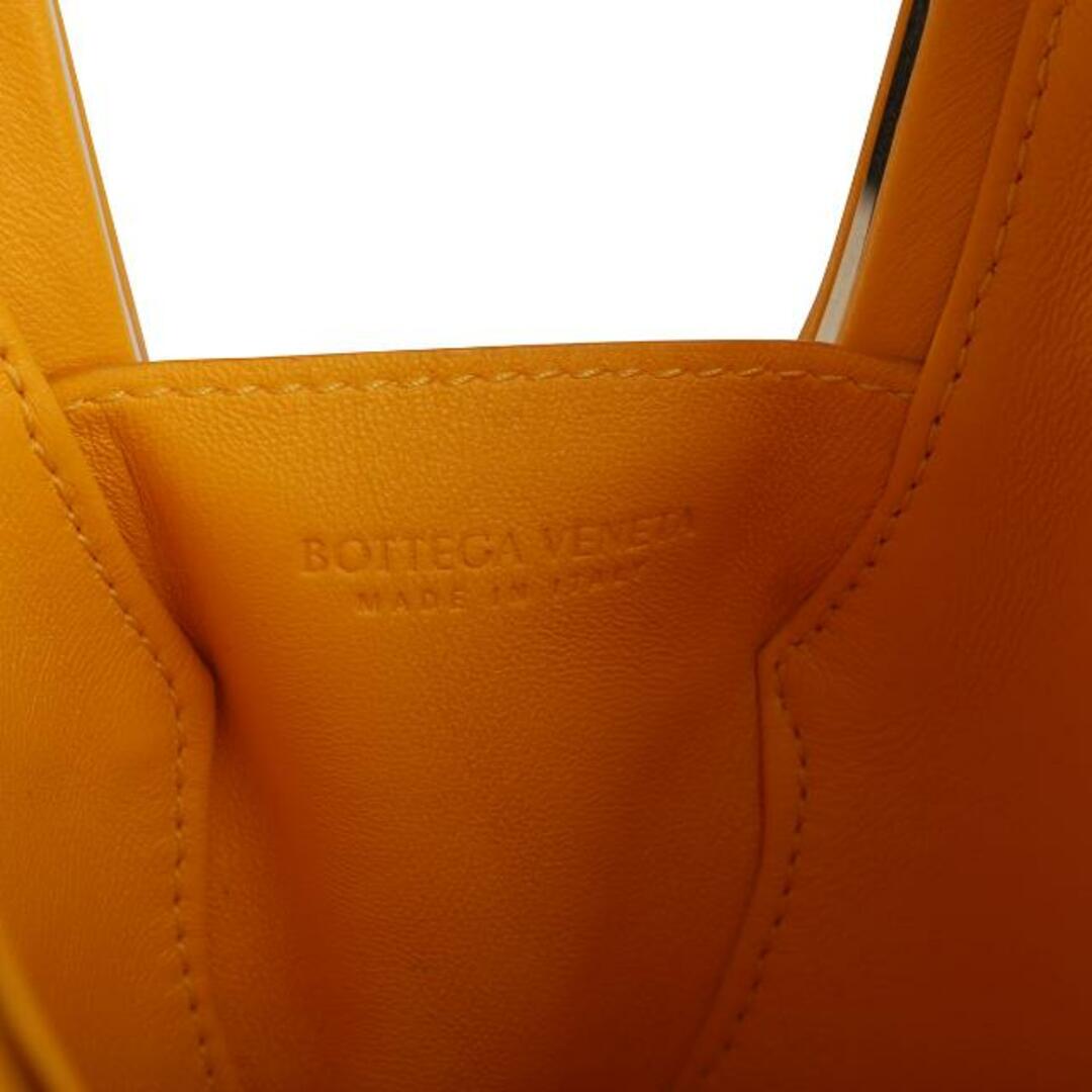 Bottega Veneta(ボッテガヴェネタ)の新品 ボッテガヴェネタ BOTTEGA VENETA クラッチバッグ CLUTCH BAG エッグス レディースのバッグ(クラッチバッグ)の商品写真