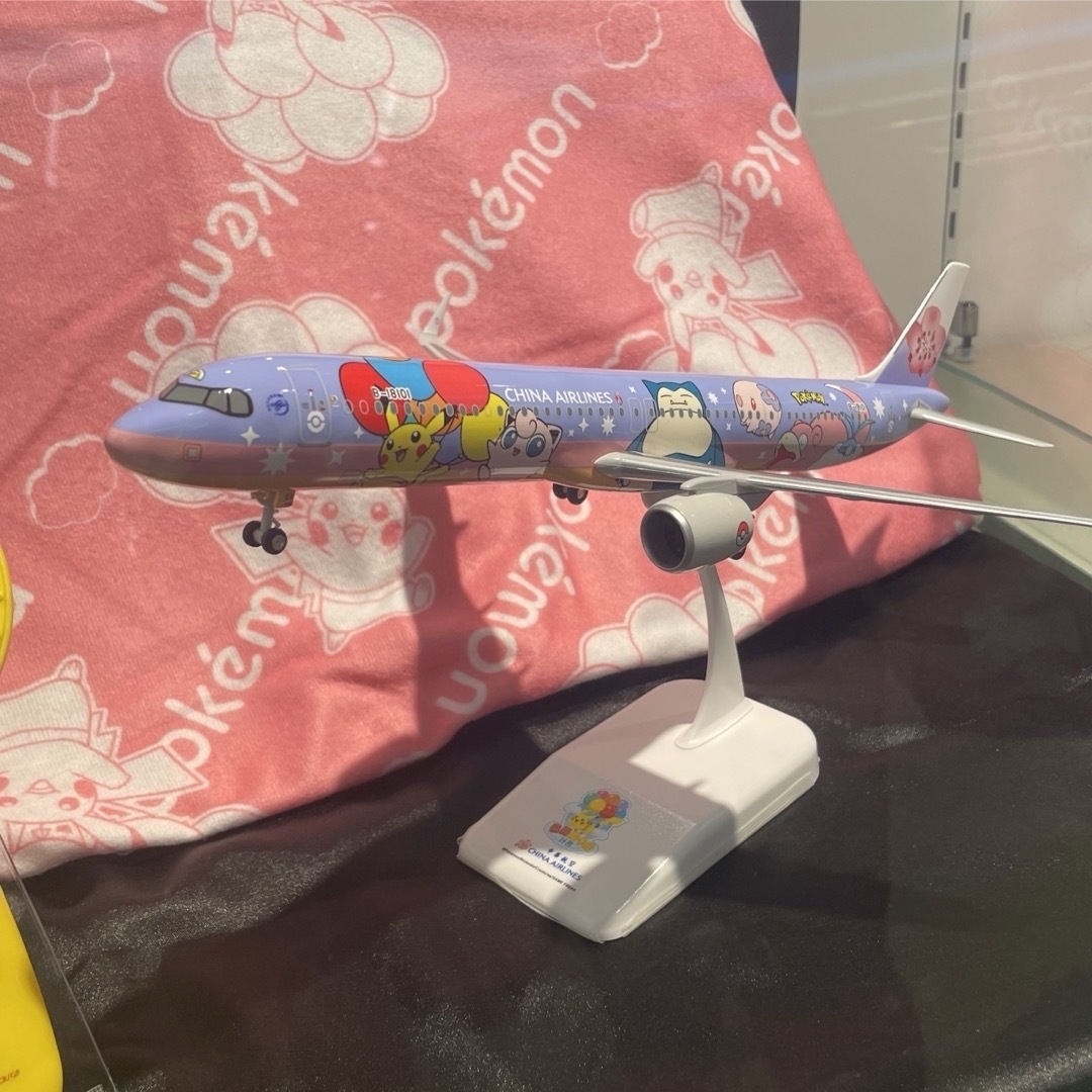 ポケモン(ポケモン)のポケモン チャイナエアライン ピカチュウプロジェクト 中華航空 飛行機 a321 エンタメ/ホビーのテーブルゲーム/ホビー(航空機)の商品写真