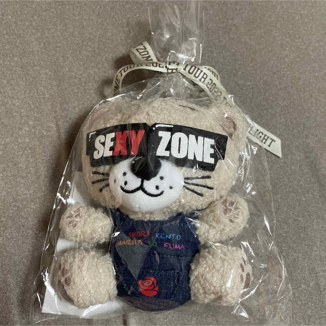 SexyZone セクベア　ぬいぐるみ エンタメ/ホビーのタレントグッズ(アイドルグッズ)の商品写真