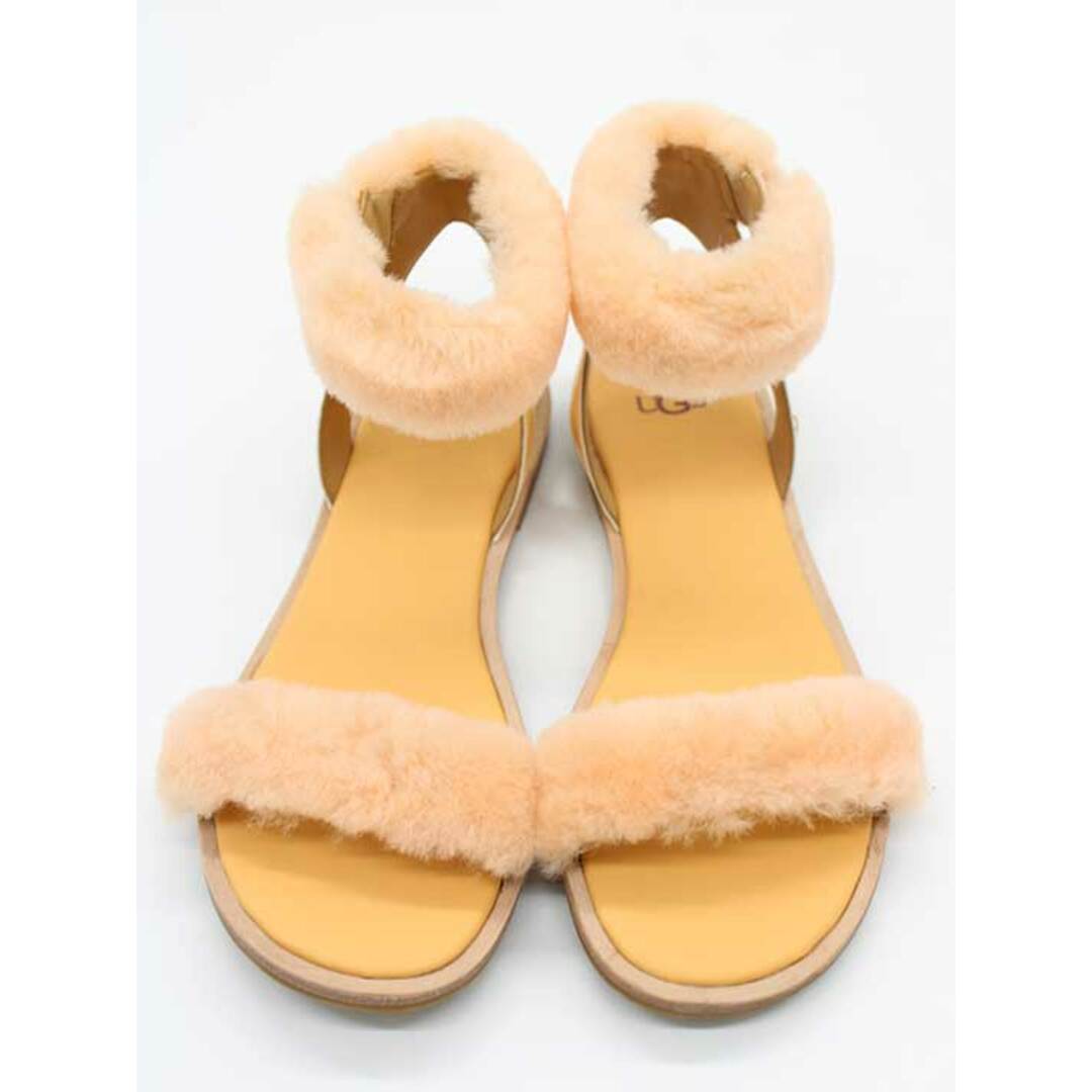 UGG(アグ)の新品未使用品◇UGG/アグ◇Fluff Springs/フラッフスプリングス/ムートンストラップサンダル/1101438/アンクルベルト/フラットシューズ/靴 ライトオレンジ/橙 レディース 22.5 夏 523032 hat etc レディースの靴/シューズ(サンダル)の商品写真