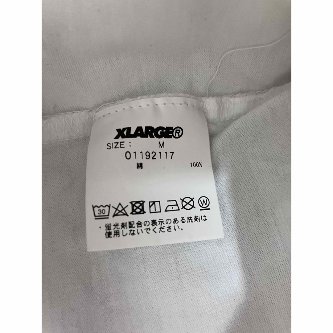 XLARGE(エクストララージ)のXLARGE/エクストララージ　Tシャツ　半袖　バタフライ　蝶々 メンズのトップス(Tシャツ/カットソー(半袖/袖なし))の商品写真