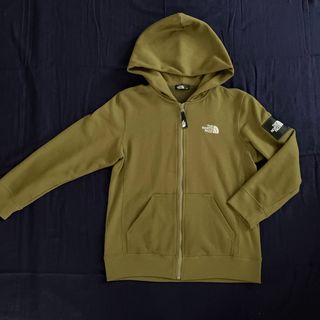 ザノースフェイス(THE NORTH FACE)のノースフェイス　パーカー　１４０センチ(ジャケット/上着)