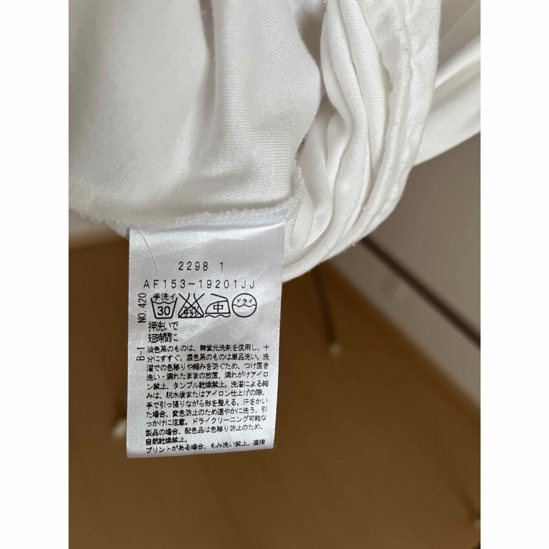 UNTITLED(アンタイトル)のアンタイトル　半袖Tシャツ レディースのトップス(Tシャツ(半袖/袖なし))の商品写真