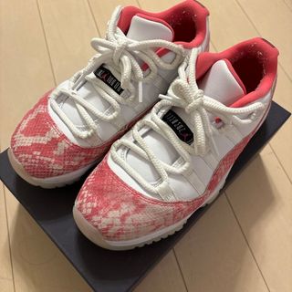 ジョーダン(Jordan Brand（NIKE）)の【超レア】Air Jordan 11 Retro Low スニーカー 24cm(スニーカー)