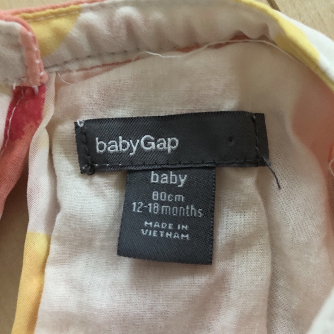 babyGAP(ベビーギャップ)のbabyGAP ワンピース　80 キッズ/ベビー/マタニティのベビー服(~85cm)(ワンピース)の商品写真