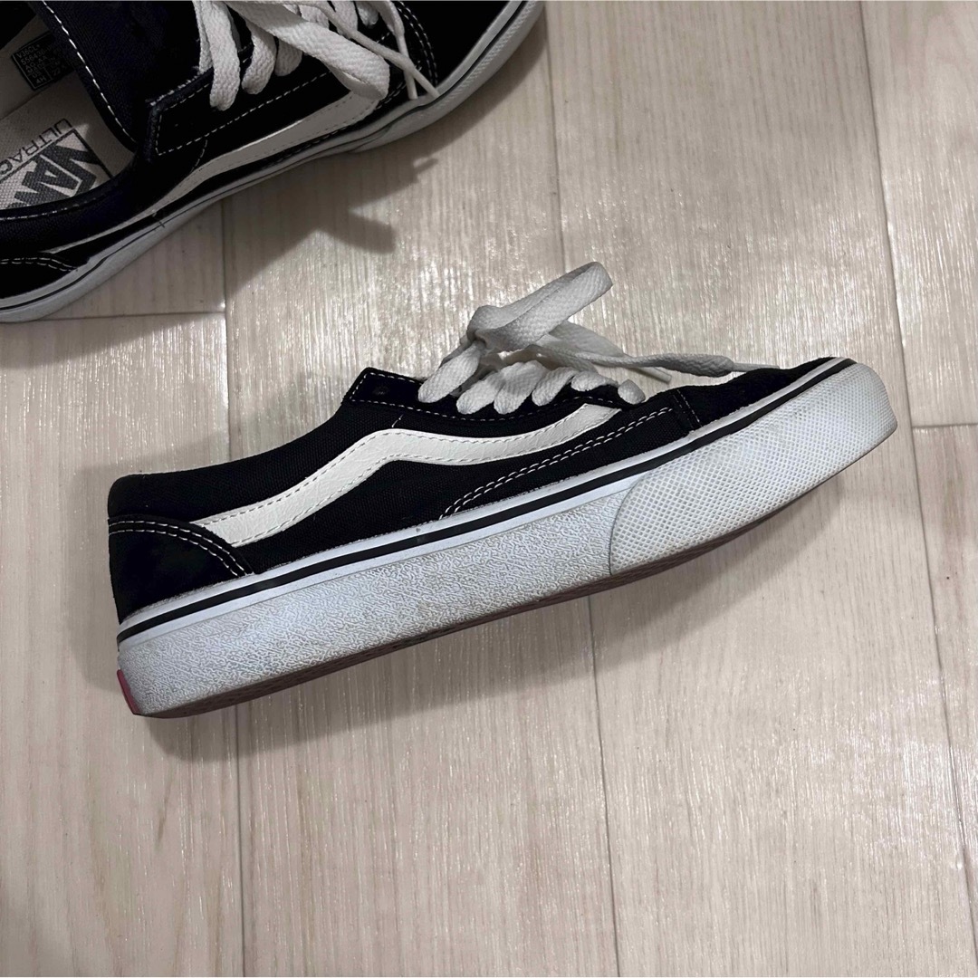 OLD SKOOL（VANS）(オールドスクール)のVANS OLD SKOOL バンズ オールドスクール 22.5cm レディースの靴/シューズ(スニーカー)の商品写真