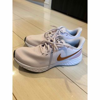 ナイキ(NIKE)のNIKE スニーカー　シューズ(スニーカー)