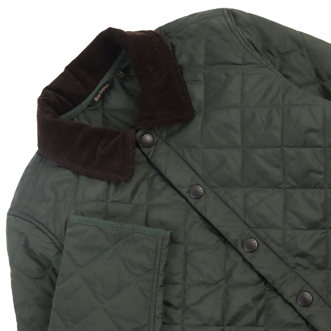 極美品○Barbour バブアー 21AW 2102177 LIDDESDALE QUILT SL リッズデイル ロゴ刺繍入り 襟コーデュロイ キルティングパテッドジャケット カーキグリーン S 正規品 メンズ メンズのジャケット/アウター(その他)の商品写真