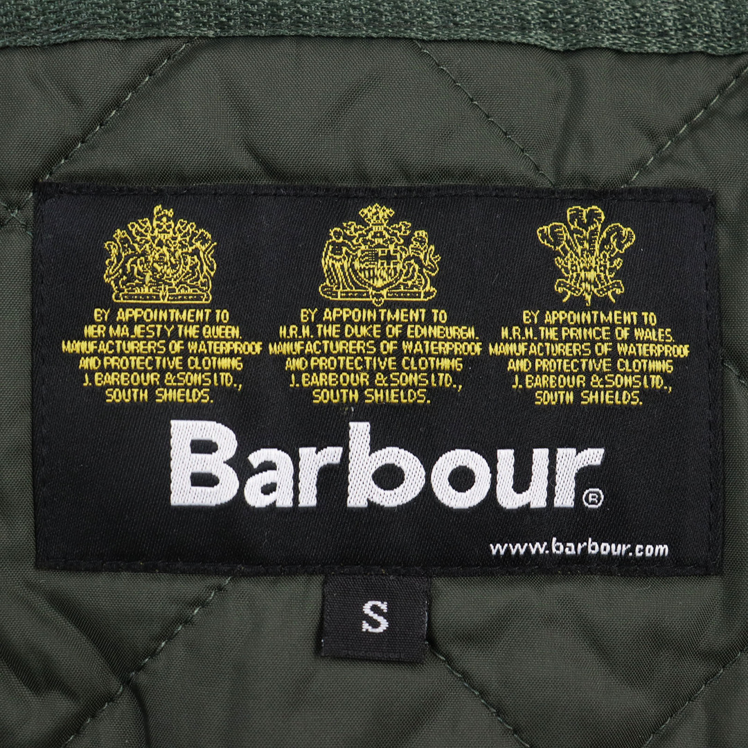 極美品○Barbour バブアー 21AW 2102177 LIDDESDALE QUILT SL リッズデイル ロゴ刺繍入り 襟コーデュロイ キルティングパテッドジャケット カーキグリーン S 正規品 メンズ メンズのジャケット/アウター(その他)の商品写真