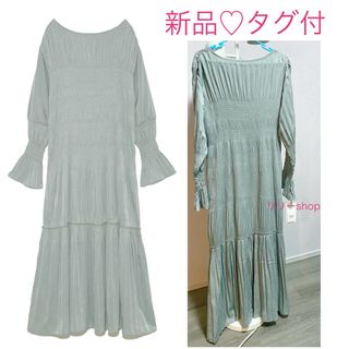 スナイデル(SNIDEL)の新品タグ付♡ スナイデル　サテンプリーツワンピース　ミント(ロングワンピース/マキシワンピース)