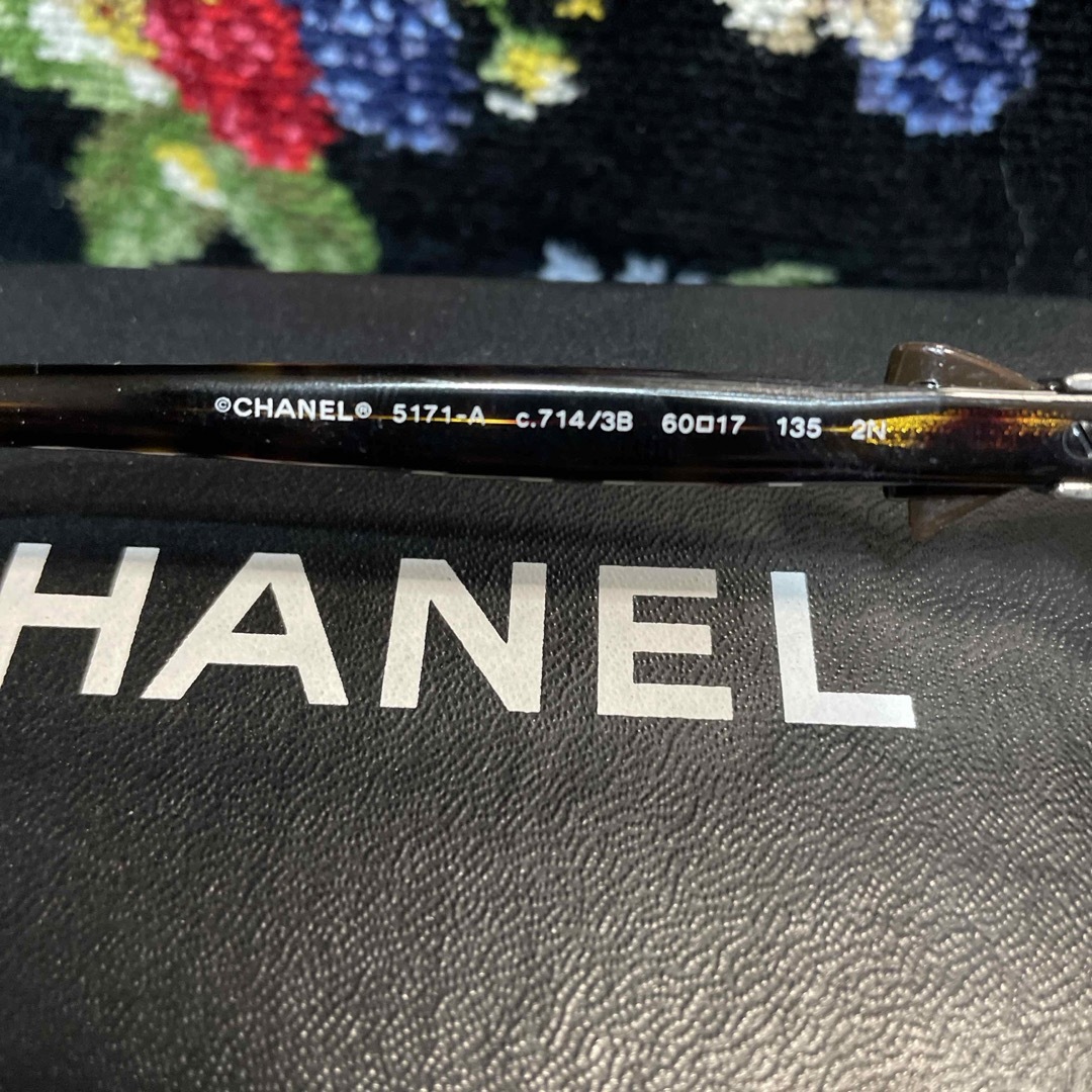 CHANEL(シャネル)のCHANELサングラスブラウン レディースのファッション小物(サングラス/メガネ)の商品写真