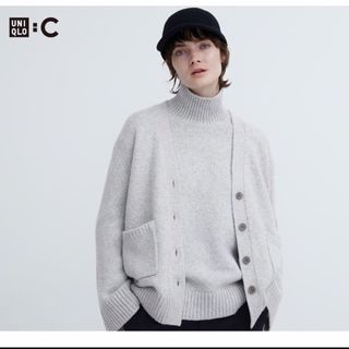 ユニクロ(UNIQLO)のUNIQLOC ソフトニットVネックフレアスリーブカーディガン（長袖）(カーディガン)