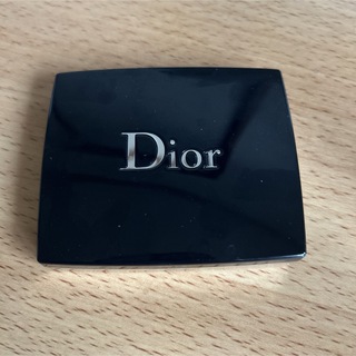 ディオール(Dior)のDiorサンククルールクチュール849　ピンクサクラ(アイシャドウ)