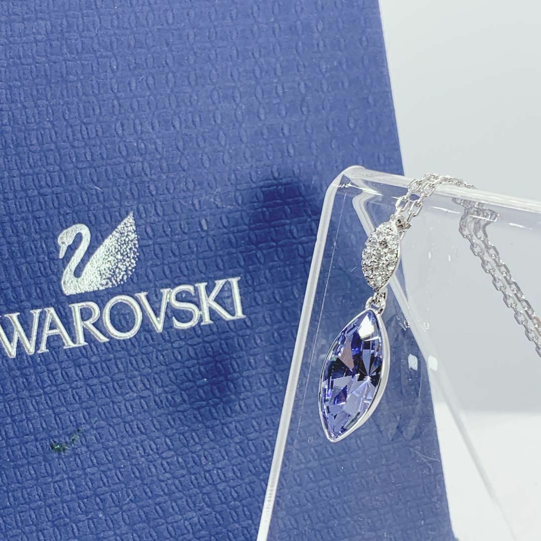 SWAROVSKI(スワロフスキー)の【極美品】SWAROVSKI　スワロフスキー　ブランド　ネックレス　クリスタル レディースのアクセサリー(ネックレス)の商品写真