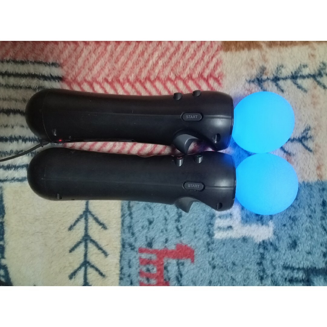 PlayStation VR(プレイステーションヴィーアール)のplaystation move モーションコントローラー エンタメ/ホビーのゲームソフト/ゲーム機本体(その他)の商品写真