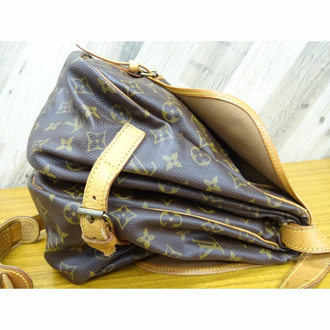 LOUIS VUITTON(ルイヴィトン)のＫ渋137/ ヴィトン モノグラム ソミュール 35 ショルダーバッグ レディースのバッグ(ショルダーバッグ)の商品写真