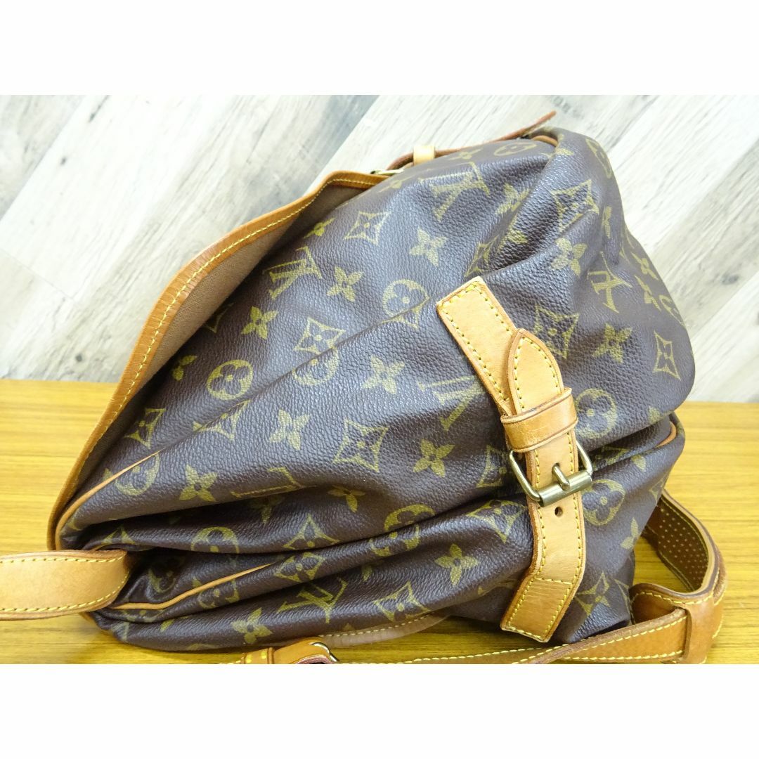 LOUIS VUITTON(ルイヴィトン)のＫ渋137/ ヴィトン モノグラム ソミュール 35 ショルダーバッグ レディースのバッグ(ショルダーバッグ)の商品写真