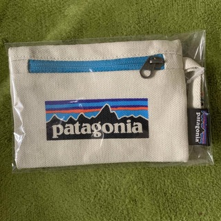 パタゴニア(patagonia)のパタゴニア Patagoniaミニポーチ　財布小物入れ(財布)