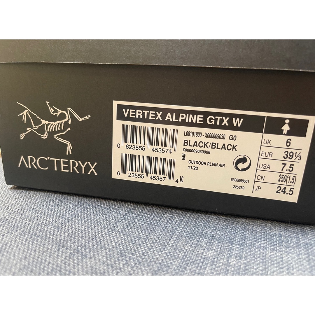 ARC'TERYX(アークテリクス)のアークテリクスバーテックス アルパイン ゴアテックス  ウィメンズ レディースの靴/シューズ(スニーカー)の商品写真
