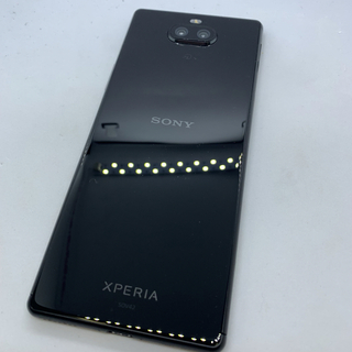 【中古品】Xperia 8 SIMロック解除済   SOV42 ブラック (スマートフォン本体)